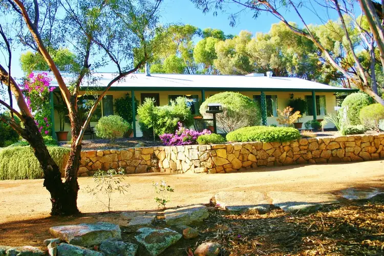 10 Sharow Street, Pingelly WA 6308