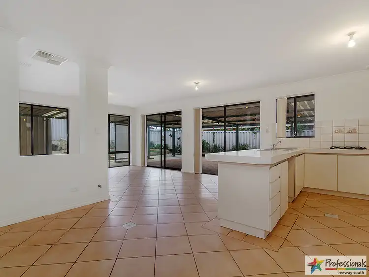 Fifth view of Homely house listing, 6 Roscrea Court, Orelia WA 6167