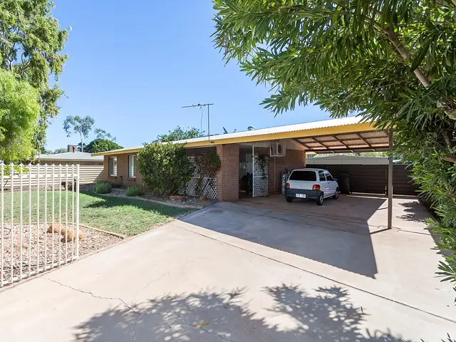 25 Coolibah Crescent, Alice Springs NT 870
