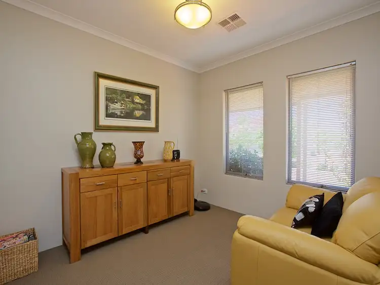 Fifth view of Homely house listing, 8 Brammall Bend, Aveley WA 6069