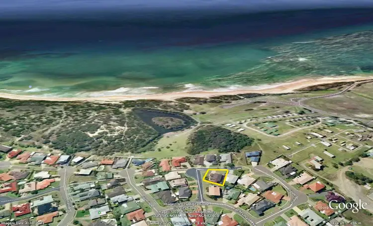 Sixth view of Homely house listing, 4 Galleon Grove, Caves Beach NSW 2281