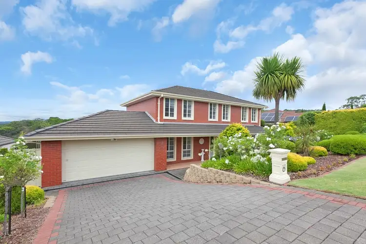 15 Gleneagles Road, Aberfoyle Park SA 5159