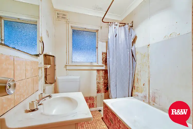 Fourth view of Homely house listing, 60 Marquesa Crescent, Lethbridge Park NSW 2770