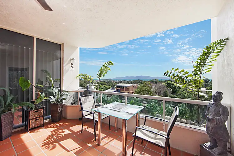 2/320 Stanley Street, North Ward QLD 4810