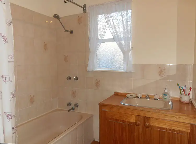 Sixth view of Homely house listing, 10 Lewan Avenue, Kingston TAS 7050
