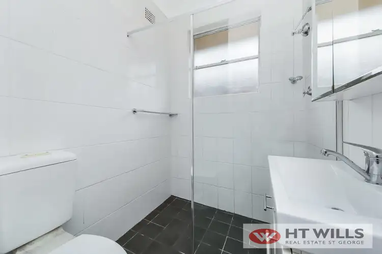 Fourth view of Homely unit listing, 9/83 Queens Road, Hurstville NSW 2220