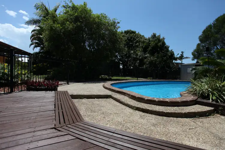 Fourth view of Homely house listing, 17 Churchill Avenue, Ooralea QLD 4740
