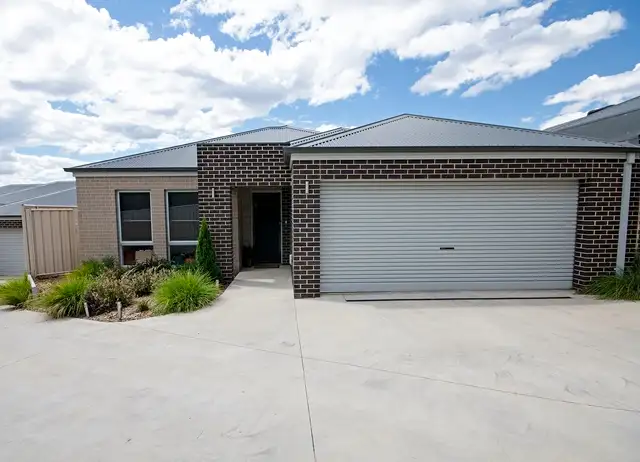 2-2A Warwick Road, Wodonga VIC 3690