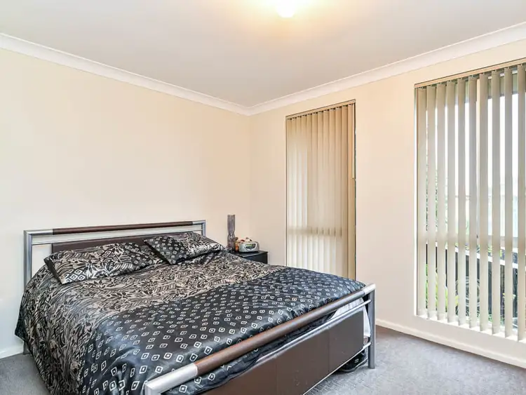 Seventh view of Homely house listing, 5 Narwood Place, Midvale WA 6056