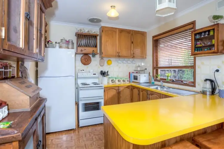 Fifth view of Homely house listing, 2 March Court, Riddells Creek VIC 3431