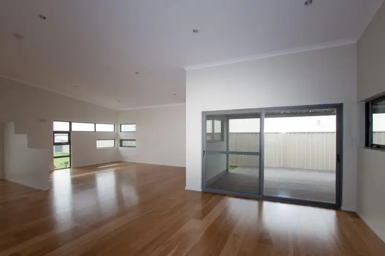 Seventh view of Homely house listing, 7 Lapwing Way, Wandina WA 6530