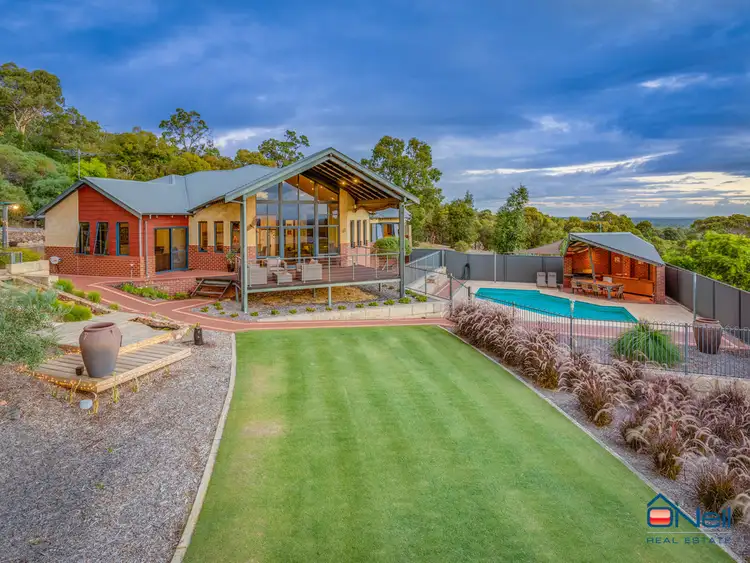 8 Beazley Rise, Mount Richon WA 6112