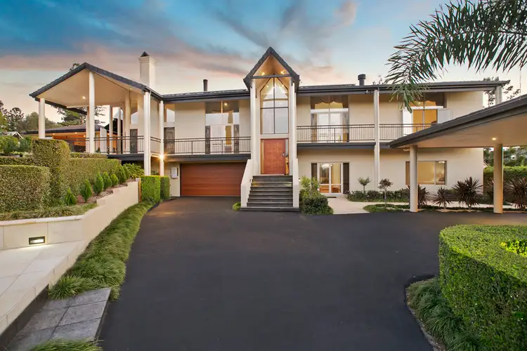30 Corniche Pl, Brookfield QLD 4069
