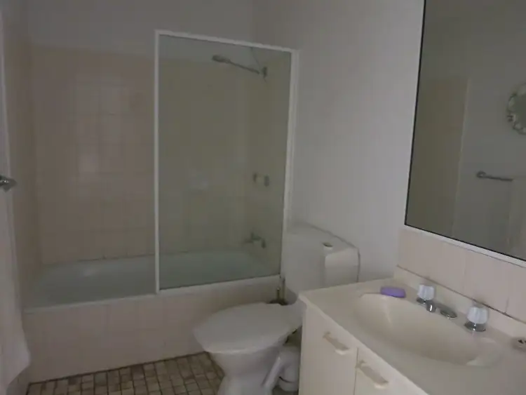 Seventh view of Homely unit listing, At 215 Cottesloe Drive, Mermaid Waters QLD 4218