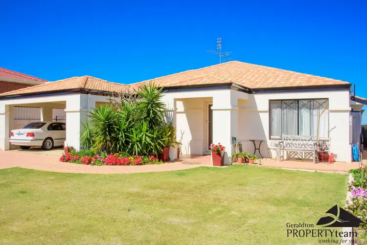 14 Pelican Rise, Wandina WA 6530