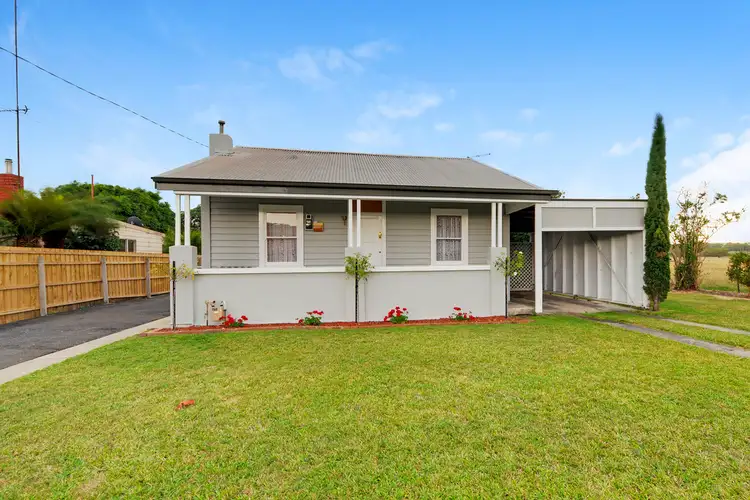 64 Hennessey Street, Moe VIC 3825