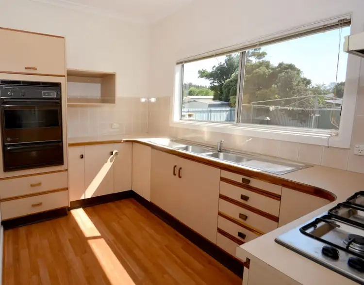 Sixth view of Homely house listing, 33 Macarthur Street, Griffith NSW 2680