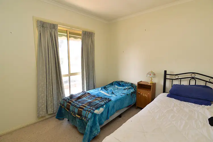 Sixth view of Homely house listing, 2 Beasy Court, Mildura VIC 3500