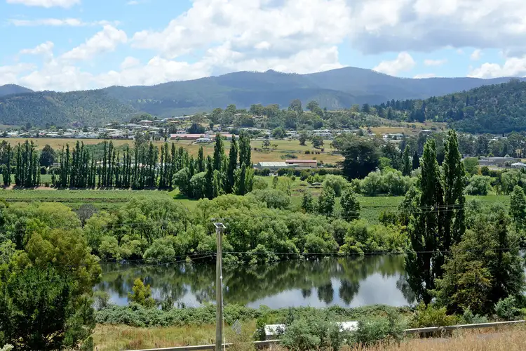 64 Glenora Road, New Norfolk TAS 7140