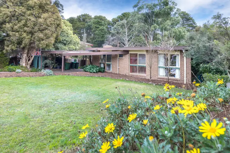12 Oakley Court, Gisborne VIC 3437