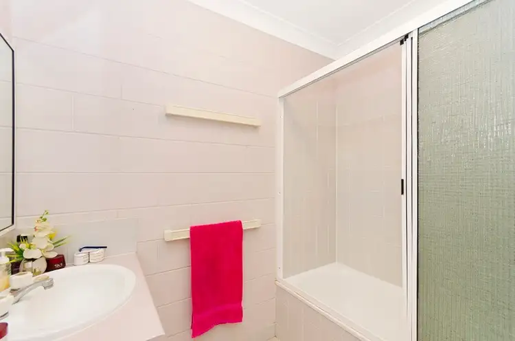 Sixth view of Homely unit listing, 2/28 Henry Street, West End QLD 4810