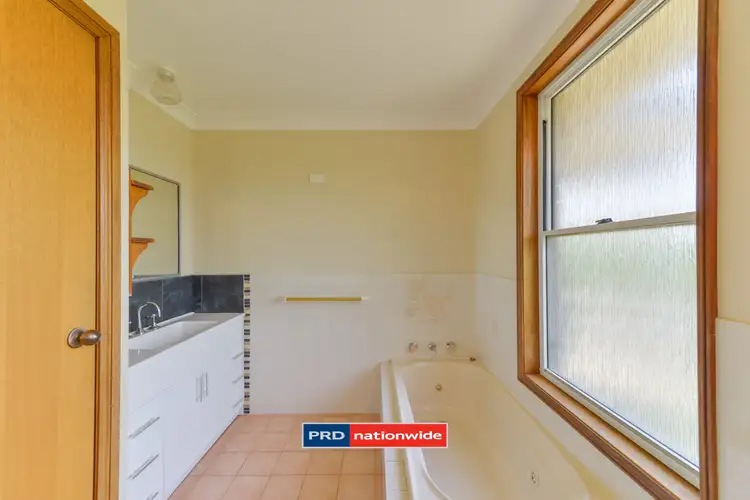 Sixth view of Homely house listing, 6 Gouldian Way, Tamworth NSW 2340
