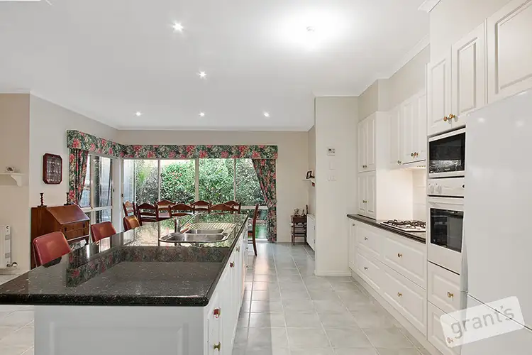 Second view of Homely house listing, 7 Siandra Place, Berwick VIC 3806