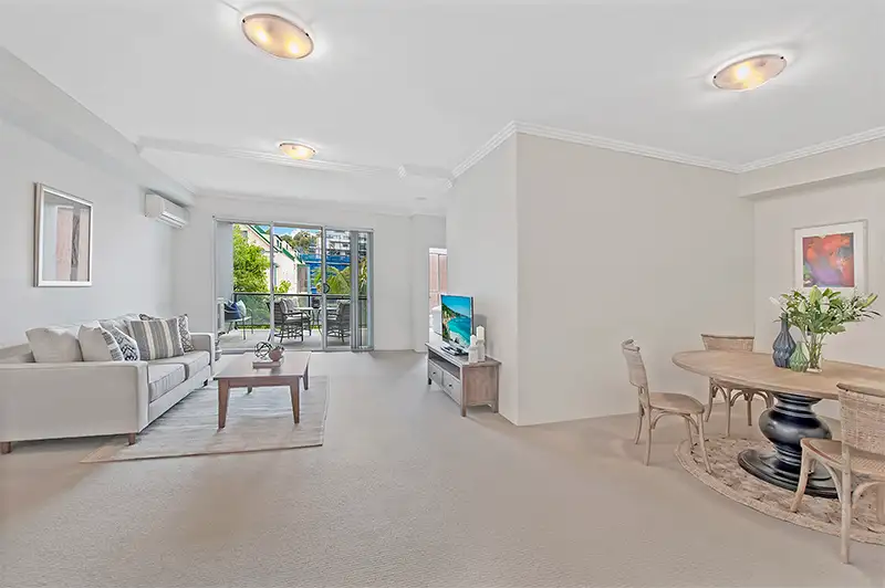 Main view of Homely apartment listing, 19/11-13 Oaks Avenue, Dee Why NSW 2099
