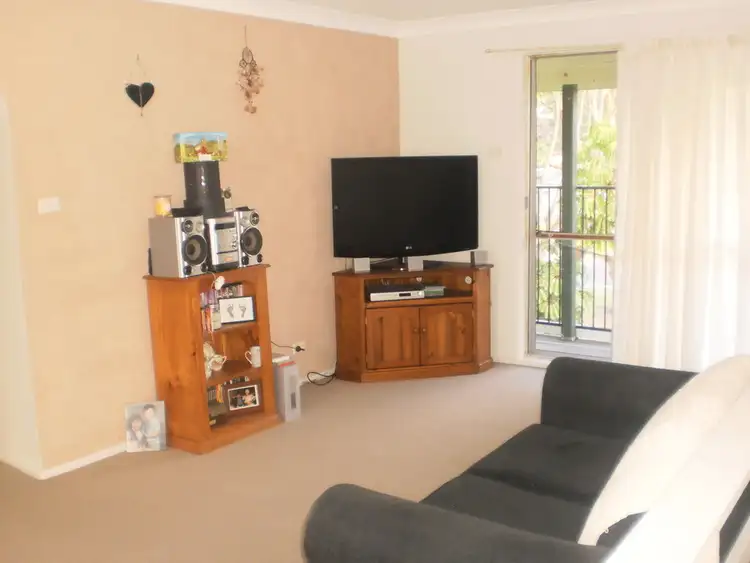 Third view of Homely unit listing, 4-2 Eagle Lane, Mallabula NSW 2319