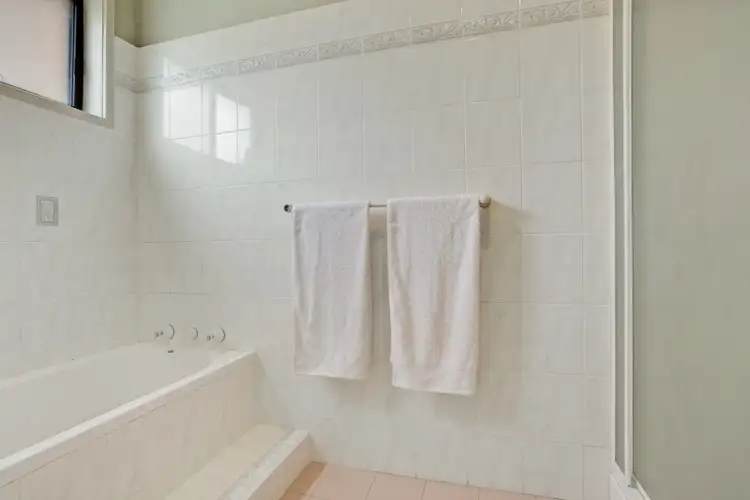 Sixth view of Homely house listing, 5 Avenue Of The Allies, Tanilba Bay NSW 2319