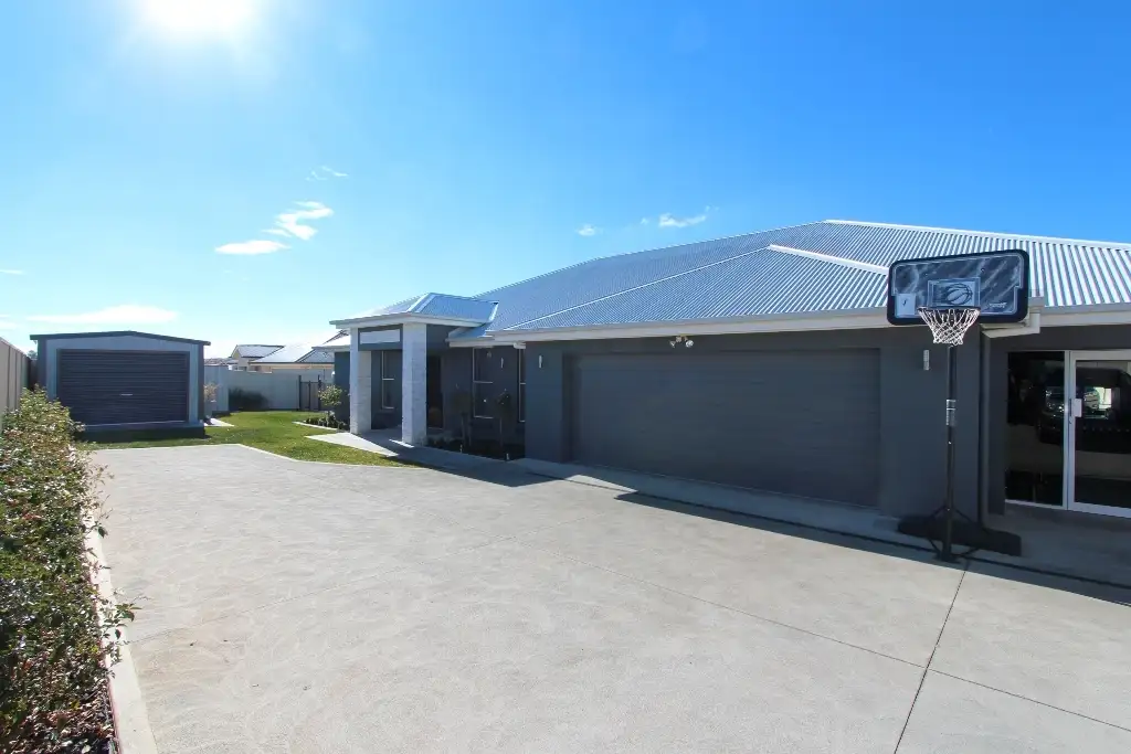 Main view of Homely house listing, 22 Cheviot Drive, Kelso NSW 2795