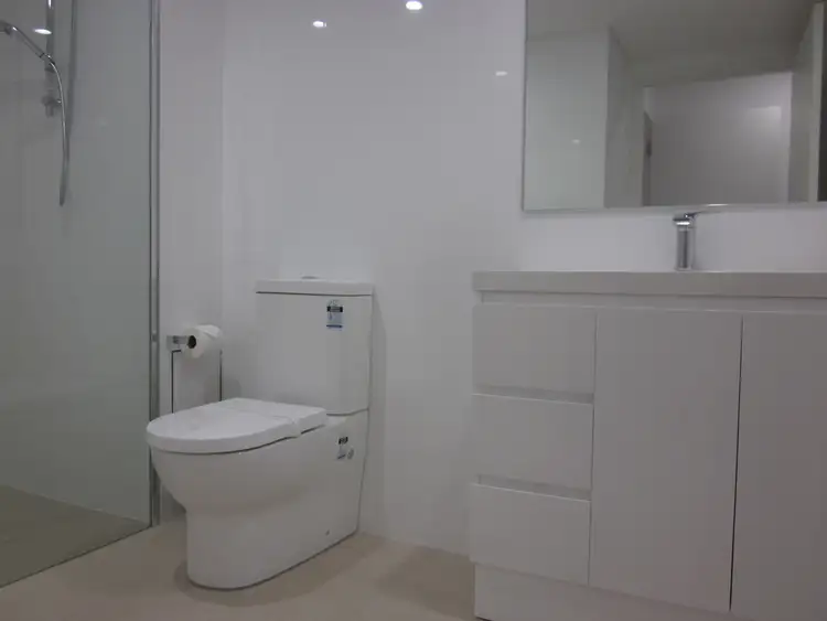 Fourth view of Homely apartment listing, 304 6-8 Bullecourt Street, Shoal Bay NSW 2315