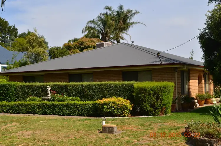 77 Broughton Street, Tumut NSW 2720