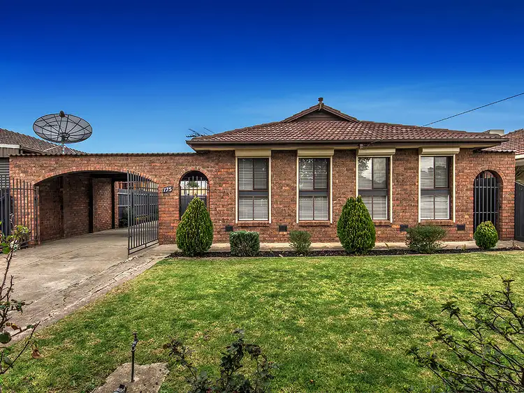 175 Main Road East, St Albans VIC 3021