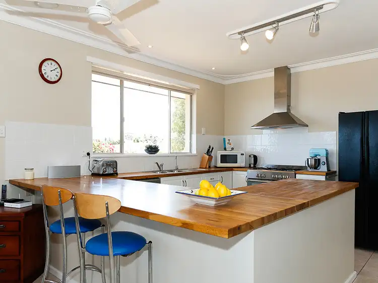 Sixth view of Homely house listing, 22 Lygnern Cr, Kallaroo WA 6025