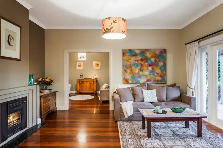 6 Clayton Street, East Fremantle WA 6158