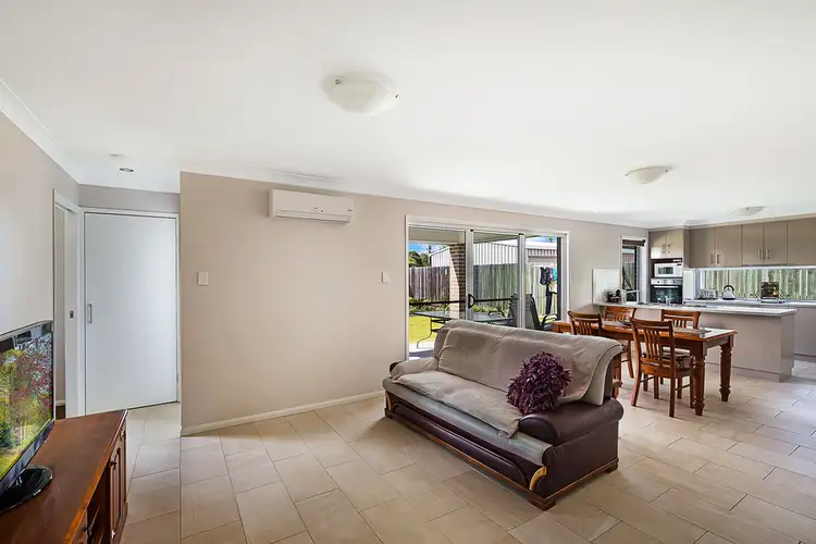 Second view of Homely house listing, 1/7 Pendrea Close, Kleinton QLD 4352