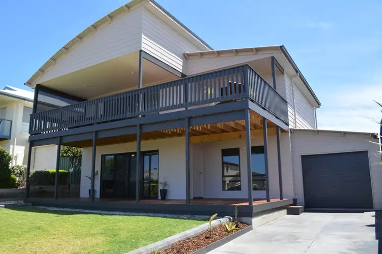 25 Stone Hut Circuit, Encounter Bay SA 5211