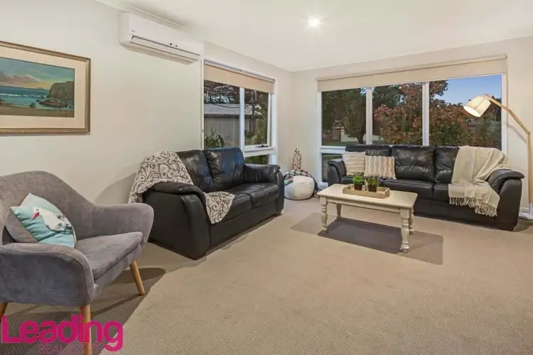 Third view of Homely house listing, 5 Bundoran Court, Sunbury VIC 3429