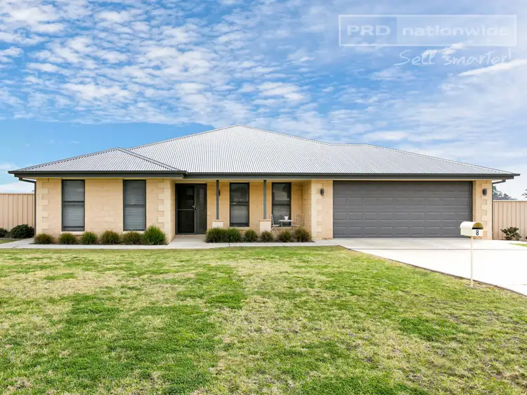 8 Hakea Drive, Coolamon NSW 2701
