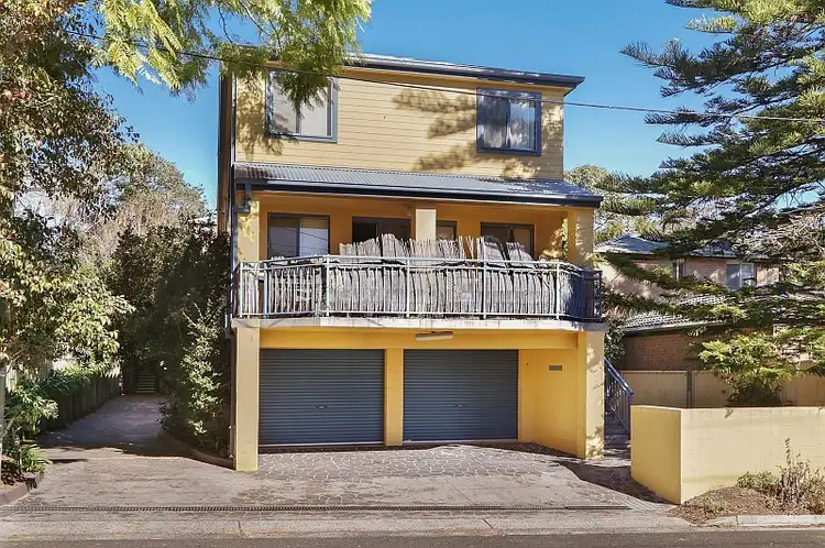 2/18 York Street, Point Frederick NSW 2250