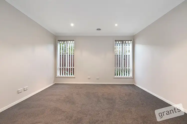Fifth view of Homely house listing, 17 Vanessa Circuit, Pakenham VIC 3810
