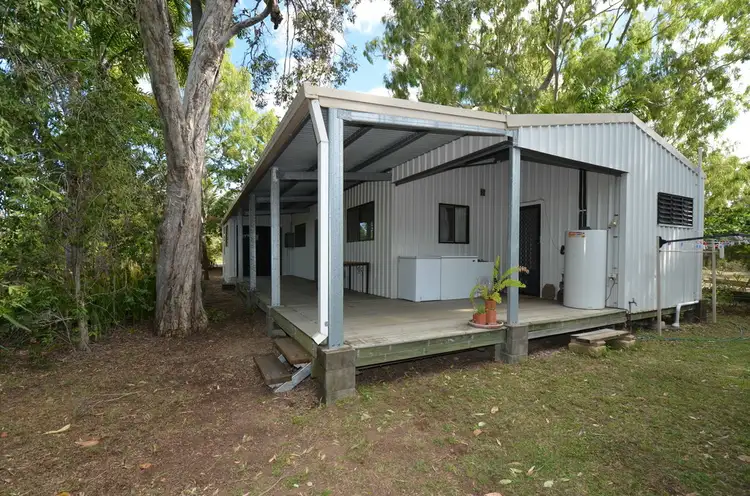 78 Frank Randell, Cungulla QLD 4816