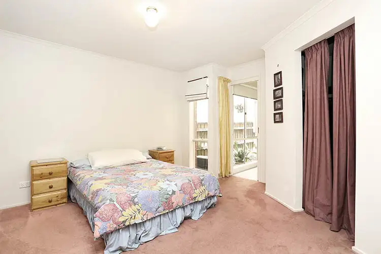 Sixth view of Homely house listing, 3 Carr Place, Roxburgh Park VIC 3064