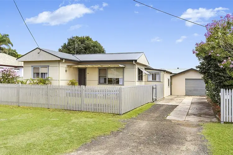 19 Carrington Ave, Woy Woy NSW 2256