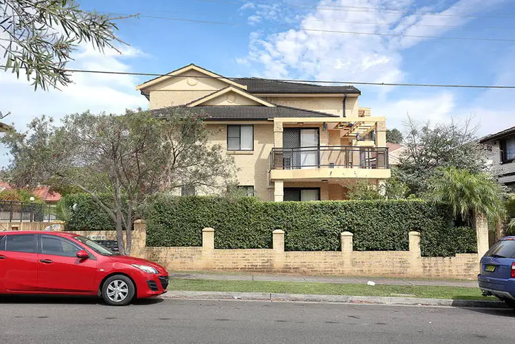 11 93-95 Clyde Street, Guildford NSW 2161