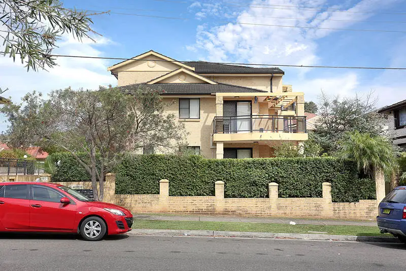 Main view of Homely unit listing, 11 93-95 Clyde Street, Guildford NSW 2161