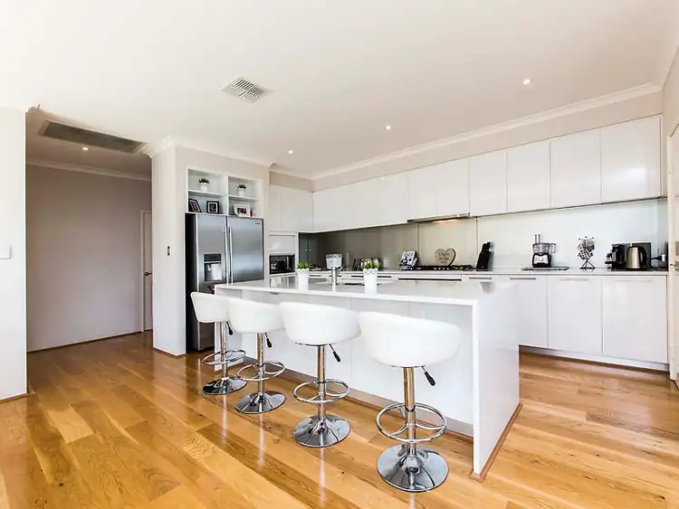 13 Entente Terrace, Atwell WA 6164