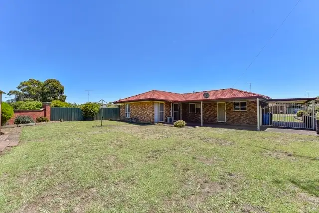 Fourth view of Homely house listing, 2 Wentworth Court, Mount Gambier SA 5290