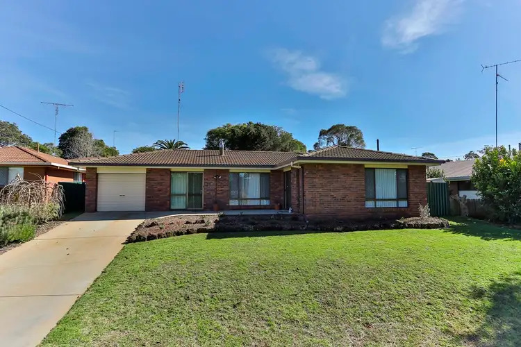 17 Amanda Drive, Centenary Heights QLD 4350